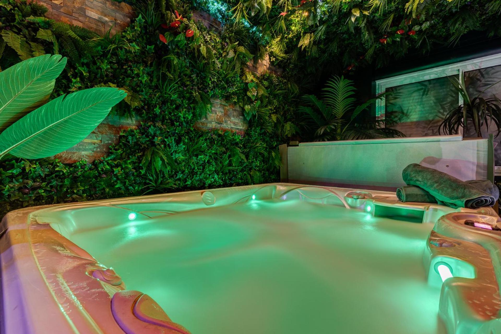 Jungle Love Room Toulouse Ngoại thất bức ảnh